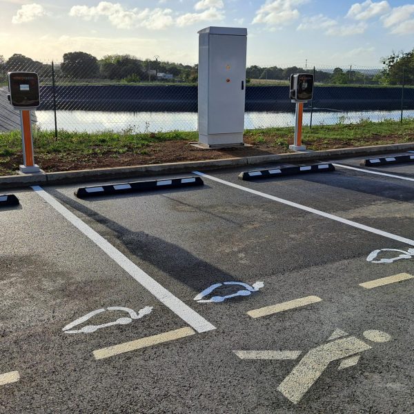 STATION DE BORNES DE RECHARGE